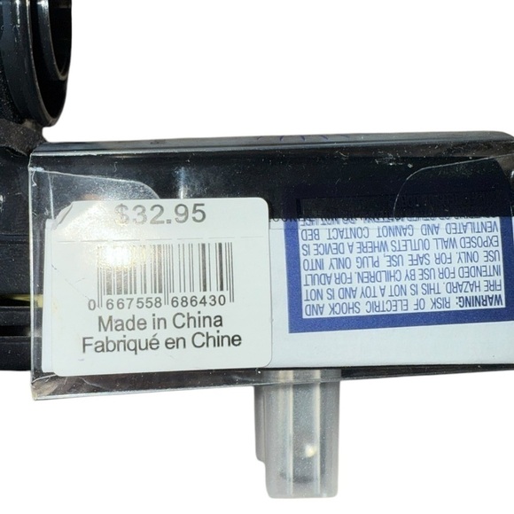 BATH & BODY WORKS Ghostly Goblet Projector Wallflowers Fragrance Plug-In - Picture 2 of 6